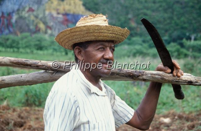 cuba 09.JPG - Portrait d'un agriculteur cubainTrinidadCuba